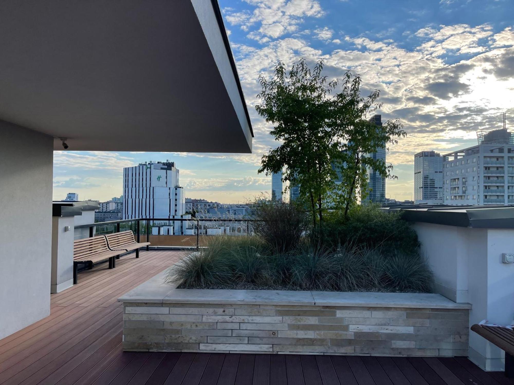 ורשה Sienna 65 - Taras Na Dachu Z Panorama 360 Na Warszawe -Roof Terrace With A Beautiful View - Prywatny Balkon - Private Balcony - Better Rental מראה חיצוני תמונה