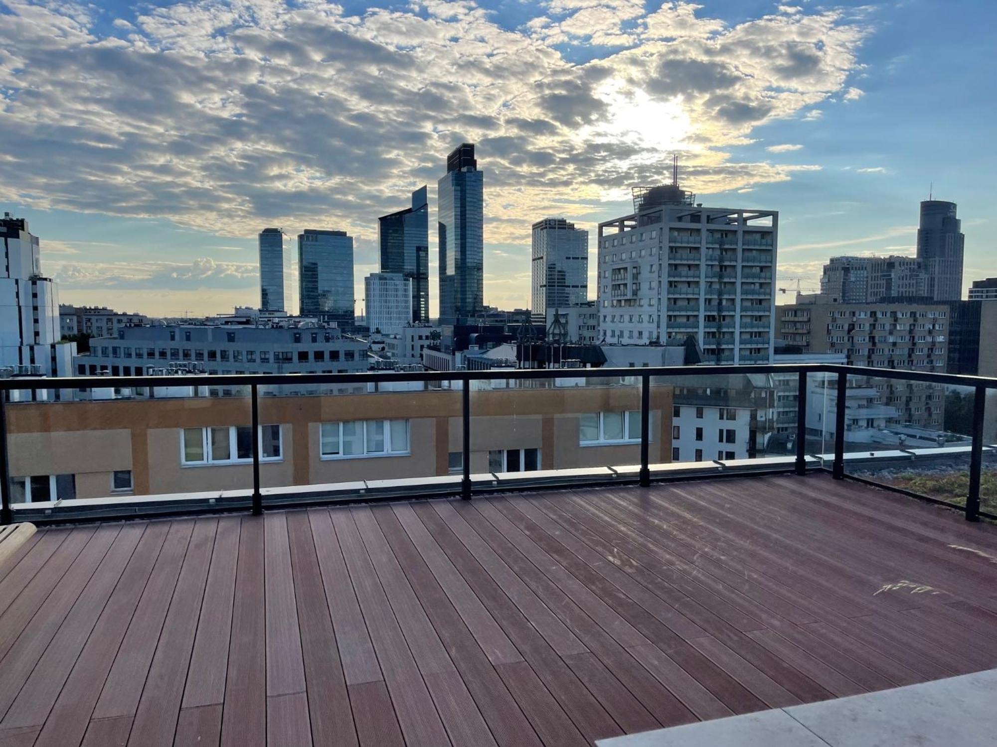 ורשה Sienna 65 - Taras Na Dachu Z Panorama 360 Na Warszawe -Roof Terrace With A Beautiful View - Prywatny Balkon - Private Balcony - Better Rental מראה חיצוני תמונה